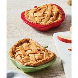 Le Creuset Apple Dish Set Red and Green Stoneware 6.25" Figural